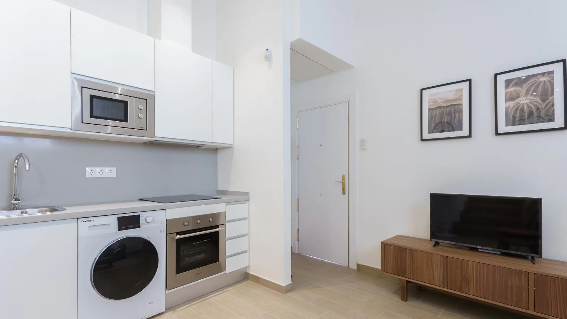 Teatro Suites Malaga Urban Flat 0*,  Spain
